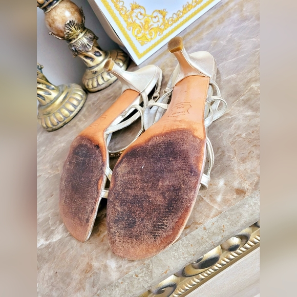 Stuart Weitzman Crystal/Rhinestone Embellished Sandal Kitten Heel PlatinumGold 7 - Picture 9 of 16